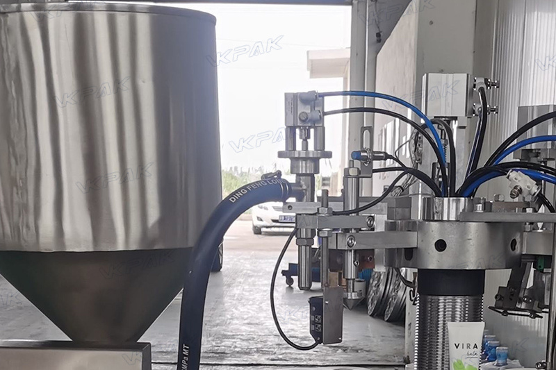 Sistem de umplere a tuburilor