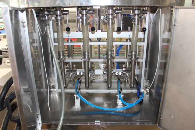 MAȘIN DE UMPLUT 4 capete (2).JPG