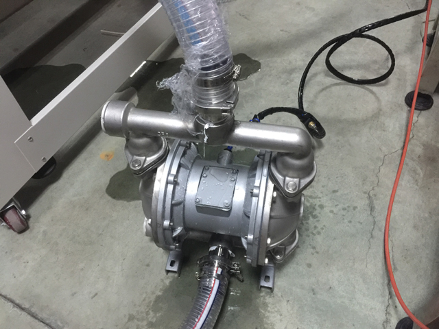 pompa de transfer pentru materiale de umplere (1).JPG