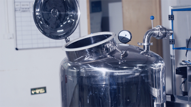 rezervor de stocare inoxidabil pentru gel.jpg