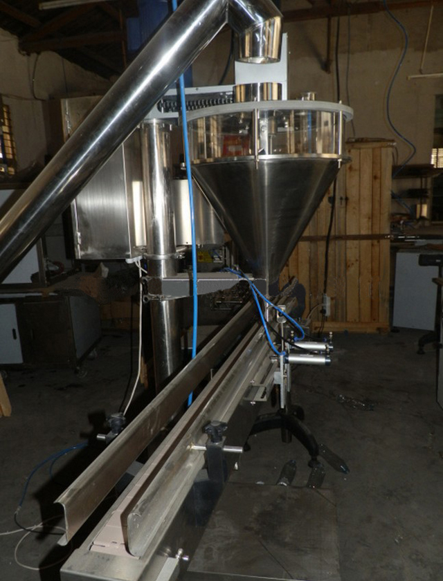 lateral shot for auger filling machine powder umplutura melc fabrica de faina.jpg
