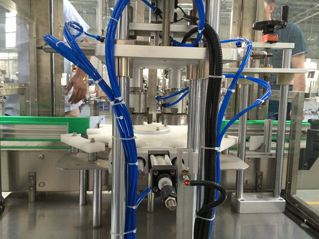 PARTE SPATE pentru corpul principal al mașinilor de acoperire cu vid.jpg