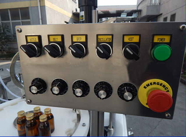 buton de control pentru mașină de acoperire.jpg