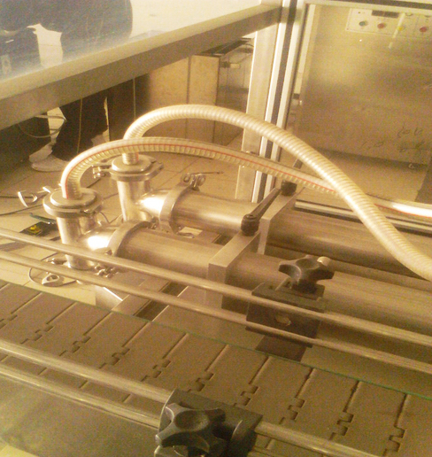 mașină de umplere capete duble echipate cu automat.jpg