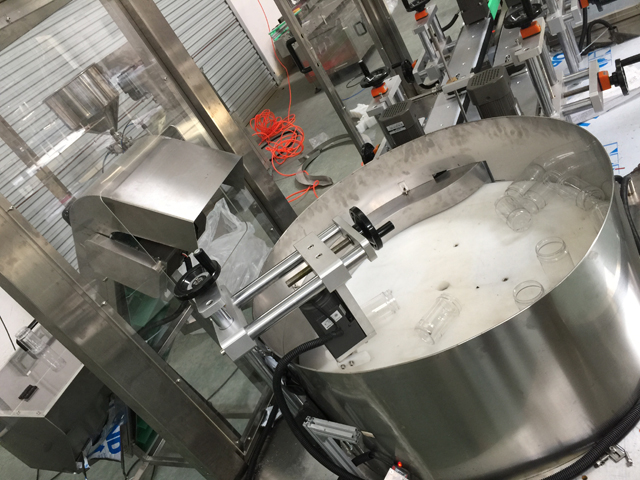 sistem de ridicare descifrare sticle.jpg