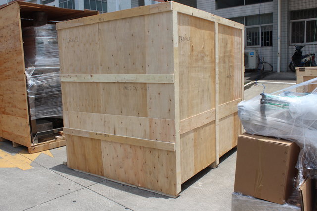 pentru clientul SUA Thom VKPAK CHINA Site web (1).JPG