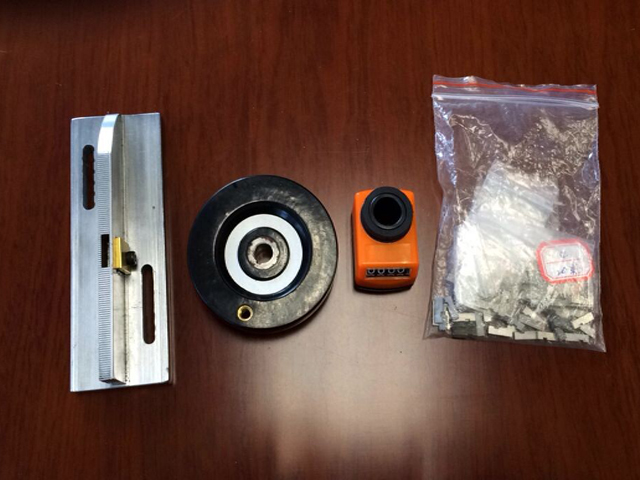 cutter mould for ultrasonic sealing machine MULD&CUTTER pentru mașină de etanșat tuburi cu ultrasunete (1).jpg