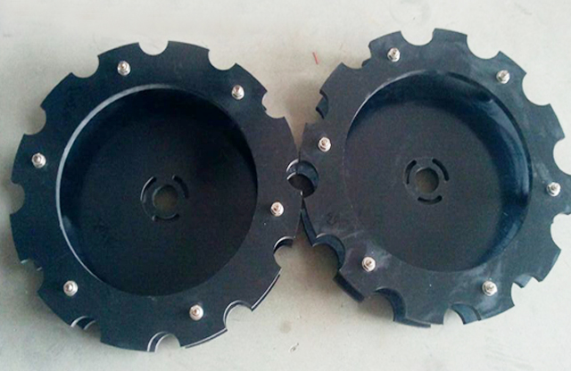 capace pentru mașini de acoperire.jpg