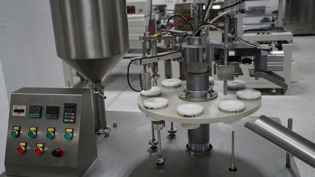 tub filler sealer equipment.jpg