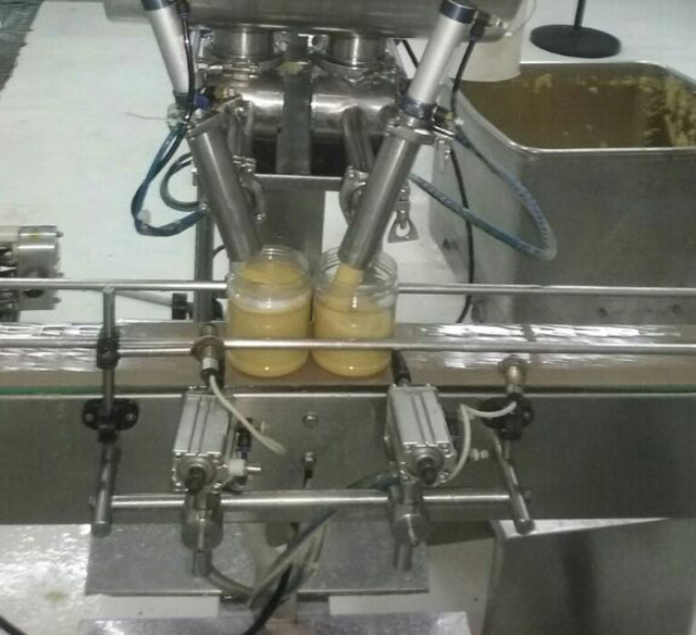PO mașină de umplere.jpg
