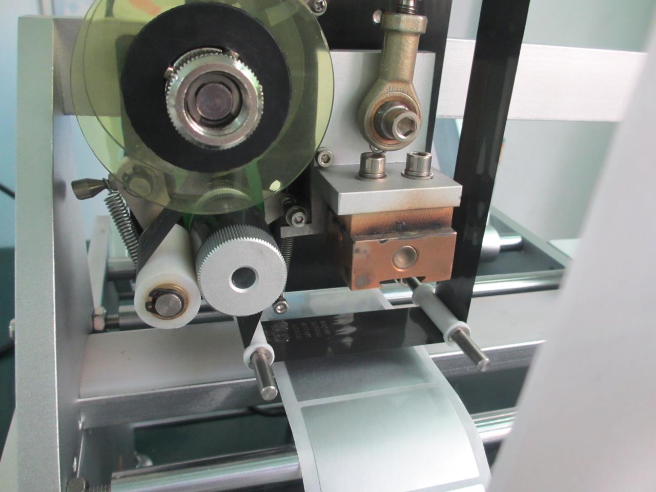 syringe labeling with printing coding function etichetă seringă cu codificator de imprimare (5).JPG