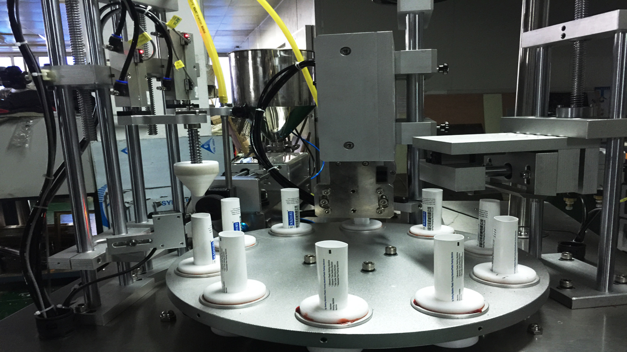 rotary filling sealing machine umplere rotativă tuburi ultrasonice sigilare.jpg