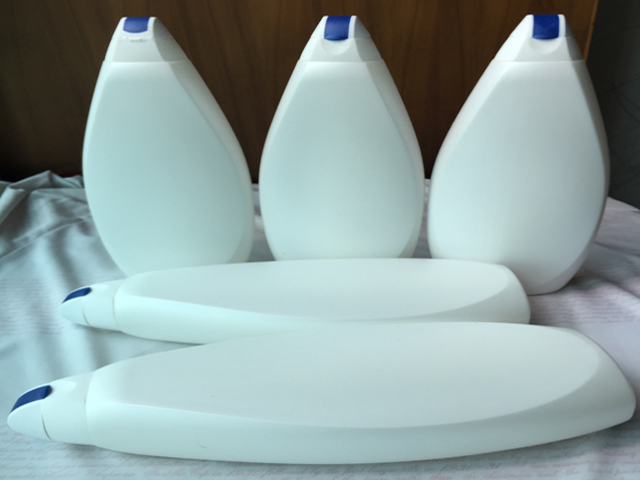 mașină de etichetat semi-automat samples.jpg