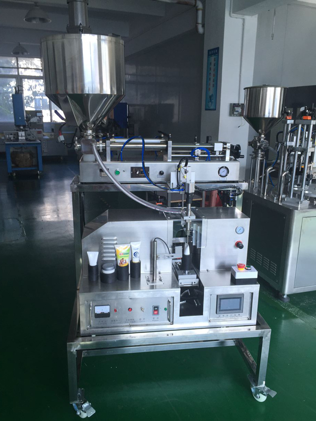 echipament de etanşare tuburi de umplere (1).jpg