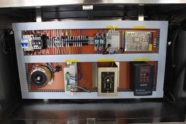 configurația mașinii de umplere a capacului