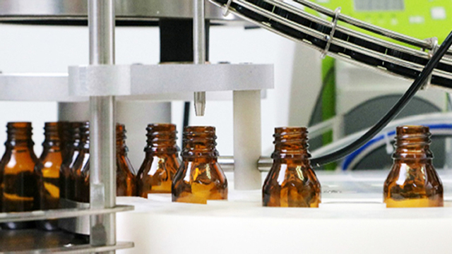 butelii de umplere capper tip banc.jpg