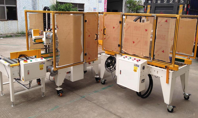 mașini de etanșare în fabrică.jpg